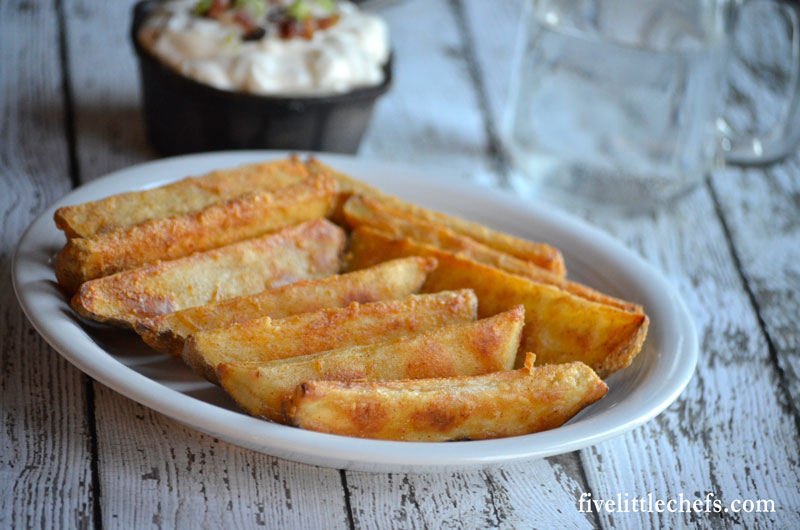 Seasoned potato wedges recipes are baked in the oven until crispy. A simple, cheap side dish or appetizer that can be served with sour cream or your favorite dipping sauces.