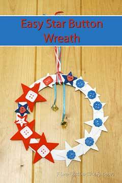 Easy Star Button Wreath from fivelittlechefs.com #kids crafts #star #july